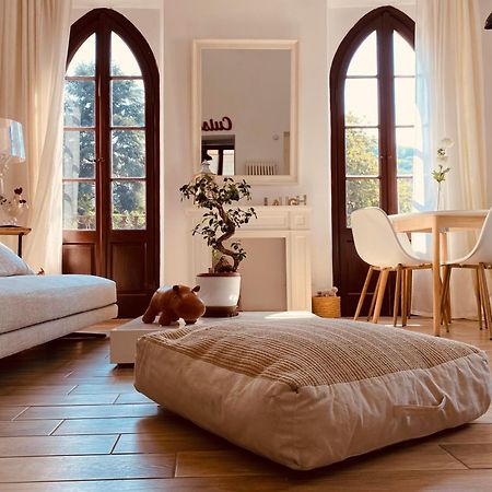 Contessa Reina Apartment โกโม ภายนอก รูปภาพ