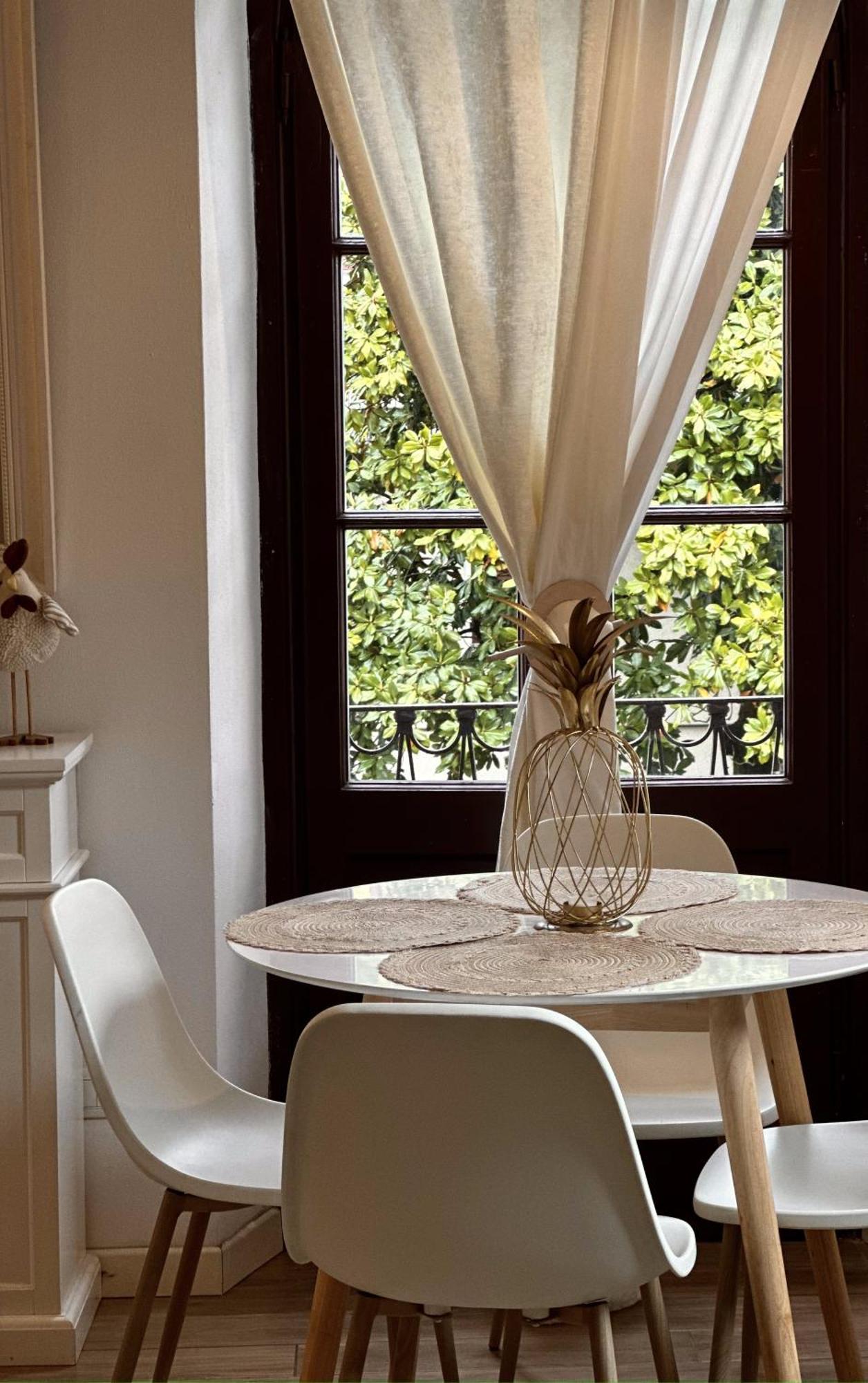 Contessa Reina Apartment โกโม ภายนอก รูปภาพ