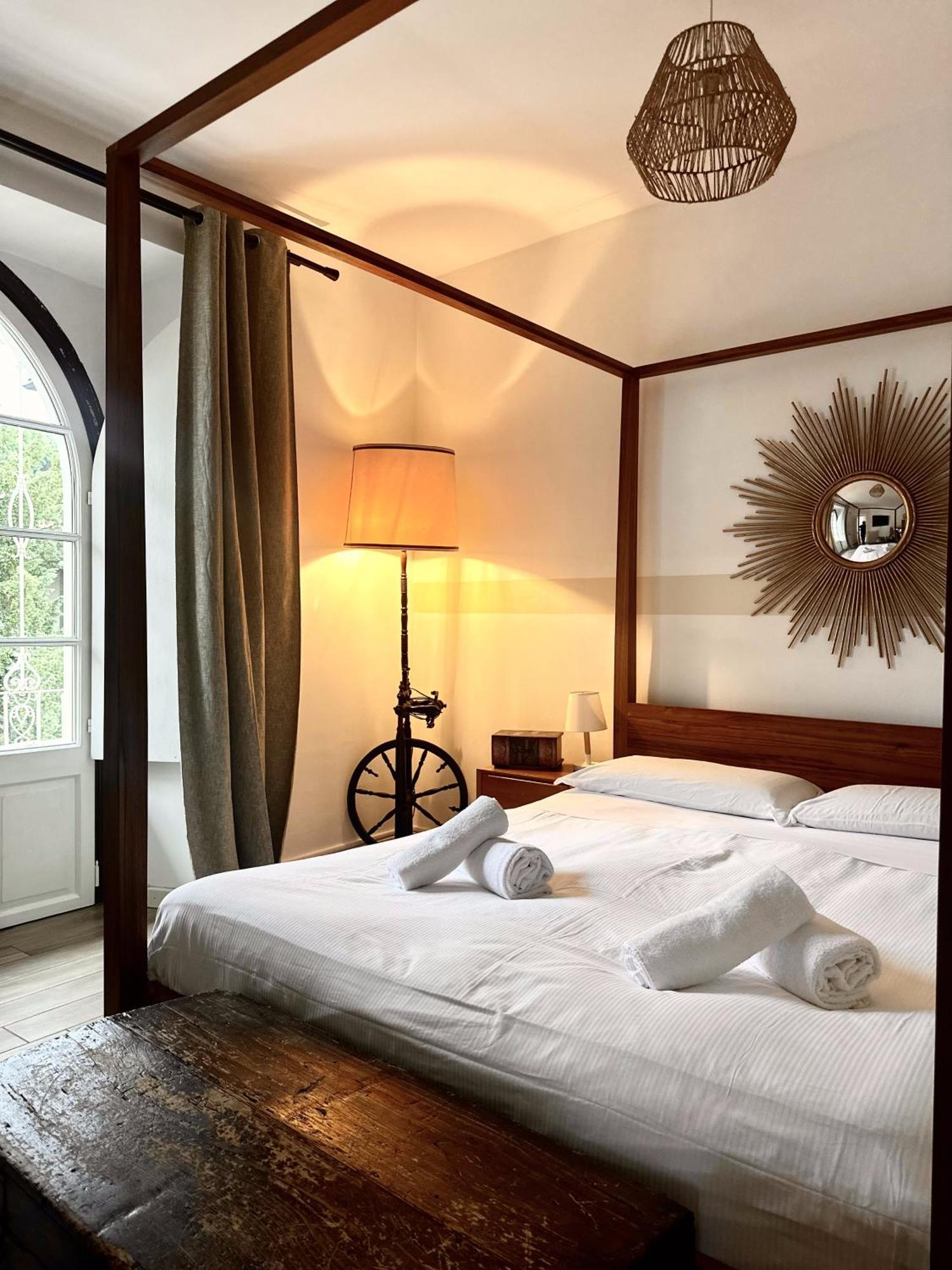Contessa Reina Apartment โกโม ภายนอก รูปภาพ