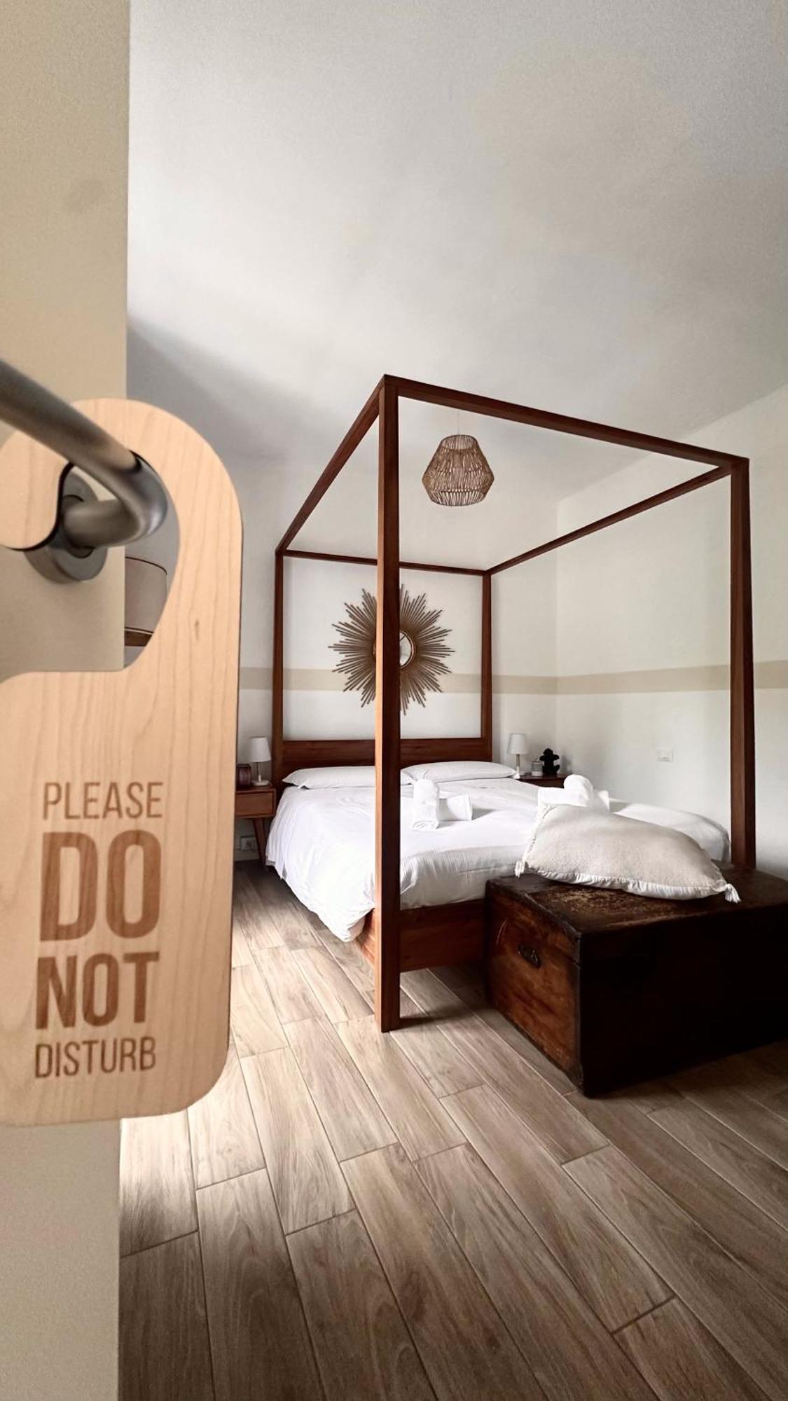 Contessa Reina Apartment โกโม ภายนอก รูปภาพ